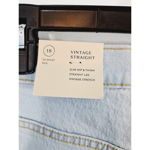 Universal Thread Womens Vintage Straight Leg High Rise Jeans Light Wash Sz 18 - Picture 3 of 6